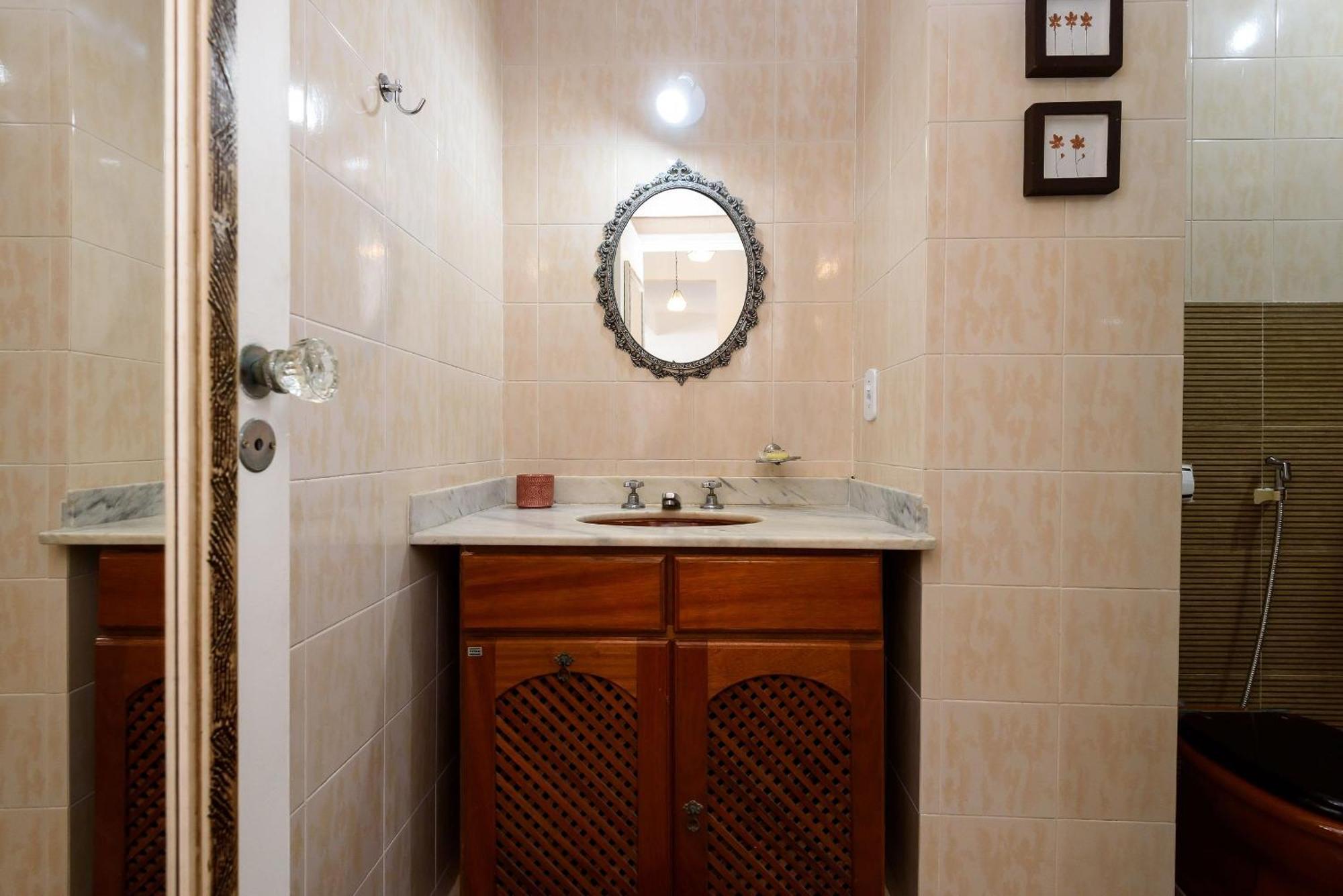 Apartamento 2qts C/ Vista Mar Em Copacabana | Fdm 7/91 *